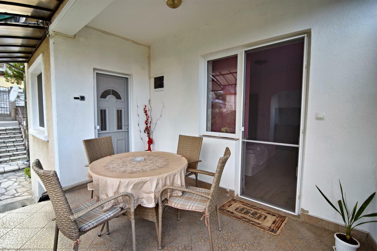 Saint Maria Guest House Welingrad Exterior foto